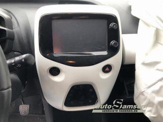 Peugeot 108 108, Hatchback, 2014 1.0 12V picture 8