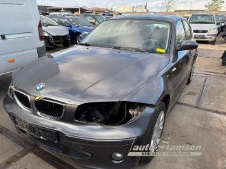 Vrakbiler auto BMW 1-serie 1 serie (E87/87N), Hatchback 5-drs, 2003 / 2012 120i 16V 2005/3