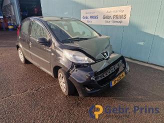 Salvage car Peugeot 107 107, Hatchback, 2005 / 2014 1.0 12V 2010/7