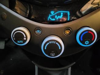 Chevrolet Spark Spark (M300), Hatchback, 2010 1.2 16V picture 9