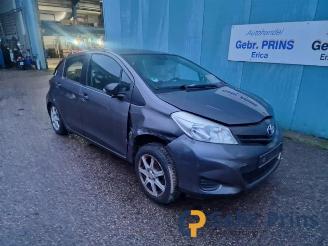 Uttjänta bilar auto Toyota Yaris Yaris III (P13), Hatchback, 2010 / 2020 1.0 12V VVT-i 2012/3