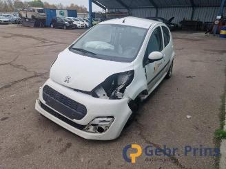 Salvage car Peugeot 107 107, Hatchback, 2005 / 2014 1.0 12V 2013/11