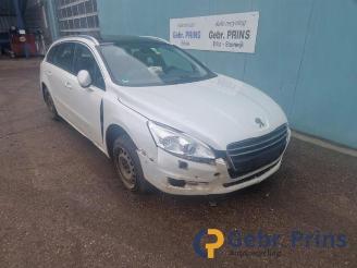 Salvage car Peugeot 508 508 SW (8E/8U), Combi, 2010 / 2018 2.0 HDiF 16V 2013/4