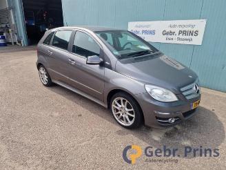 demontáž osobní automobily Mercedes B-klasse B (W245), Hatchback, 2005 / 2011 1.5 B-160 16V 2011/6