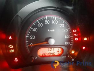 Coche siniestrado Suzuki Alto Alto, Hatchback 5-drs, 2009 1.0 12V 2009/11