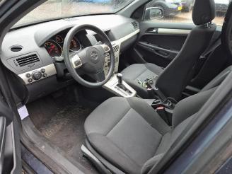 Opel Astra Astra H (L48), Hatchback 5-drs, 2004 / 2014 1.8 16V picture 5