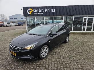 Vaurioauto  passenger cars Opel Astra 1.0 Turbo 12V Combi/o  Benzine 999cc 77kW (105pk) FWD 2018/12