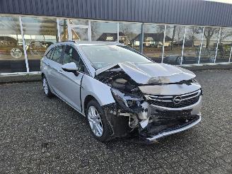 uszkodzony samochody osobowe Opel Astra 1.6 CDTI 110 16V Combi/o  Diesel 1.598cc 81kW (110pk) FWD 2018/10