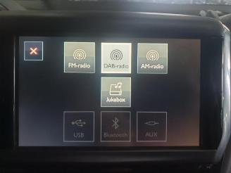 Peugeot 208 208 I (CA/CC/CK/CL), Hatchback, 2012 / 2019 1.6 Blue HDi 100 picture 11