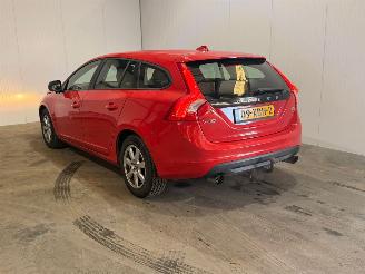 Unfallwagen Volvo V-60 1.6 T3 16V Combi/o  Benzine 1,598cc 110kW (150pk) FWD 2012/5