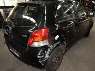 Toyota Yaris 1.0 12 V picture 3