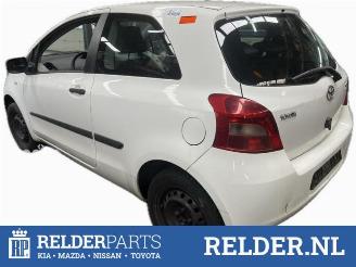 Toyota Yaris Yaris II (P9), Hatchback, 2005 / 2014 1.0 12V VVT-i picture 5