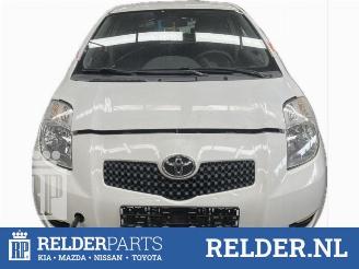 Toyota Yaris Yaris II (P9), Hatchback, 2005 / 2014 1.0 12V VVT-i picture 8