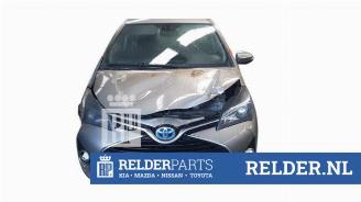 uszkodzony samochody osobowe Toyota Yaris Yaris III (P13), Hatchback, 2010 / 2020 1.5 16V Hybrid 2015/2