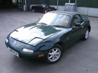 Mazda MX-5 1.6 16v automaat picture 1