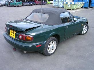 Mazda MX-5 1.6 16v automaat picture 3