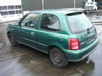 Nissan Micra 1.4  16v automaat picture 2