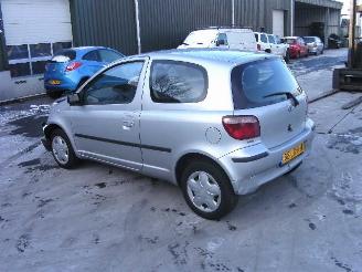 Toyota Yaris 1.6 16v picture 2