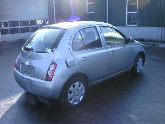 Nissan Micra 1.2 16v automaat picture 3