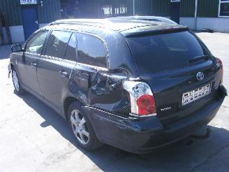 Toyota Avensis 2.0 d4-d picture 2