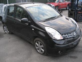 Nissan Note 1.6 16v automaat picture 4