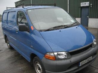 Toyota Hi-Ace  picture 4