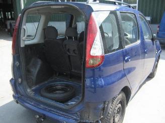 Toyota Yaris-verso  picture 3