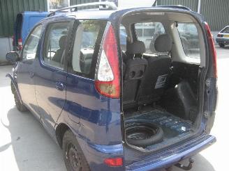 Toyota Yaris-verso  picture 2