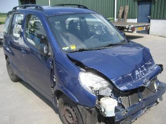 Toyota Yaris-verso  picture 4