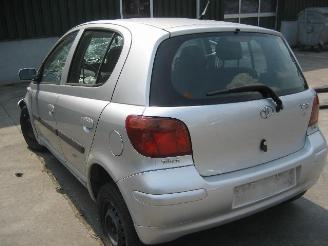 Toyota Yaris  picture 2