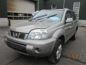Nissan X-Trail 2.0 16 v picture 1