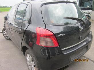Toyota Yaris 1.0 16V picture 3