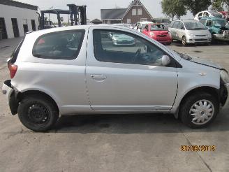 Toyota Yaris 1.3 16V picture 6