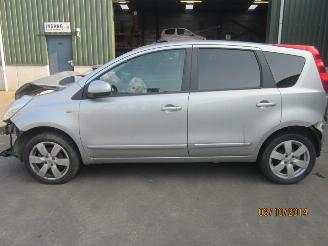 Nissan Note 1.6 16v AUTOMAAT picture 2