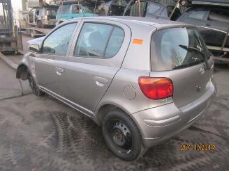 Toyota Yaris 1.3 16V picture 3