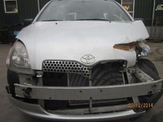 Toyota Yaris 1.0 16V picture 8