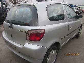 Toyota Yaris 1.0 16V picture 5