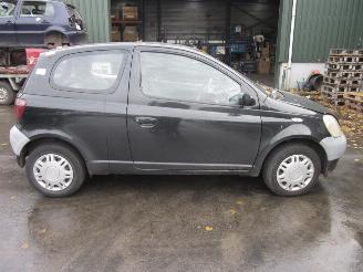 Toyota Yaris 1.0 16V picture 6