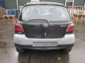 Toyota Yaris 1.0 16V picture 4