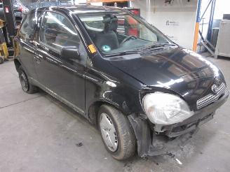 Toyota Yaris 1.0 16V picture 7