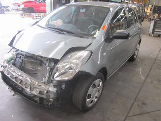 Toyota Yaris 1.3 16V picture 1