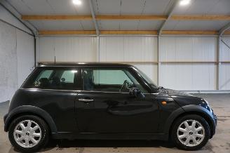 Autoverwertung Mini Mini 1.6 66kW ONE SALT 2002/6