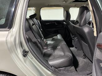 Volvo V-70 2.4 D5 136kW  Automaat Leder Kinetic picture 30