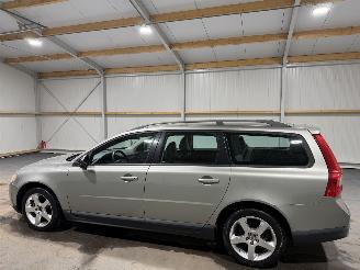 Volvo V-70 2.4 D5 136kW  Automaat Leder Kinetic picture 11