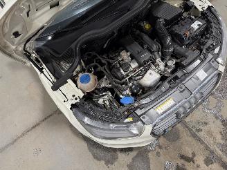 Audi A1 1.2TFSI 63kW Panoramadak S Edition picture 22