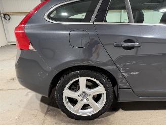 Volvo V-60 2.4D5 151kW Automaat Summum picture 28