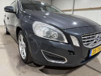 Volvo V-60 2.4D5 151kW Automaat Summum picture 22
