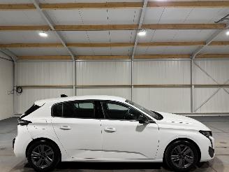 Vaurioauto  passenger cars Peugeot 308 1.2PureTech 96kW Active Pack Business 2023/4