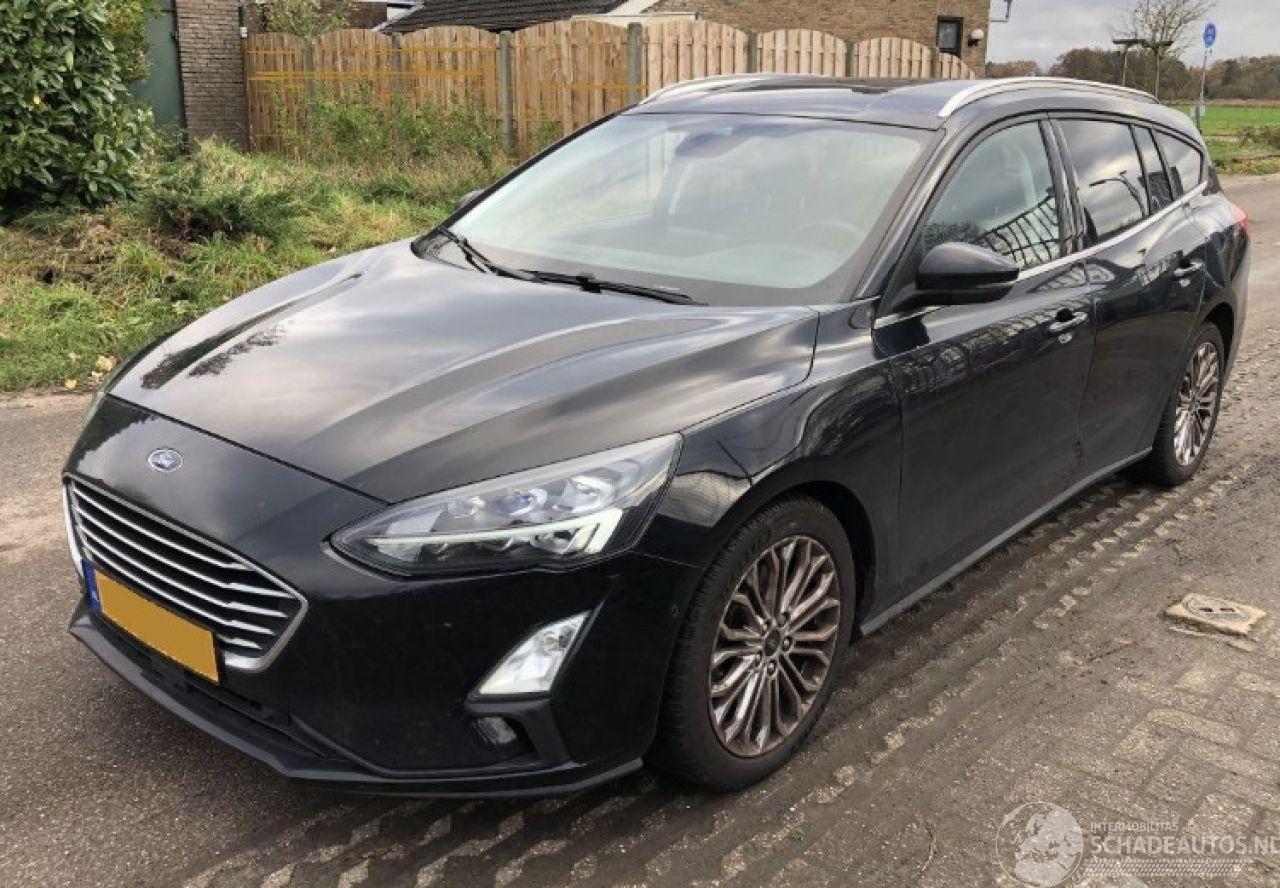 Ford Focus Focus Focus Wagon 1.0 EcoBoost Titanium Business