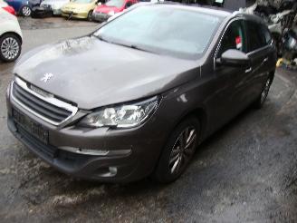 disassembly passenger cars Peugeot 308  2015/1